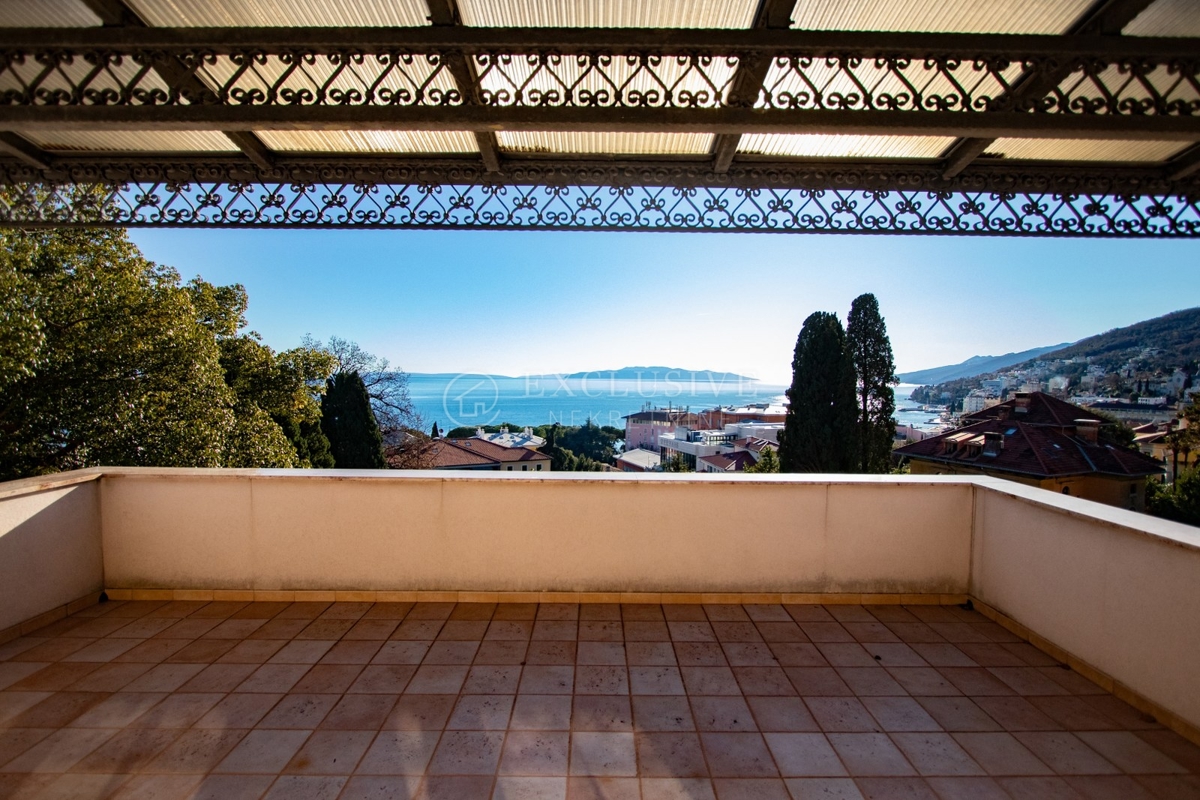 Stanovanje Opatija - Centar, Opatija, 350m2