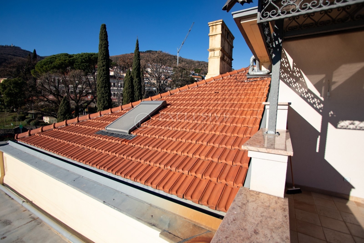 Stanovanje Opatija - Centar, Opatija, 350m2