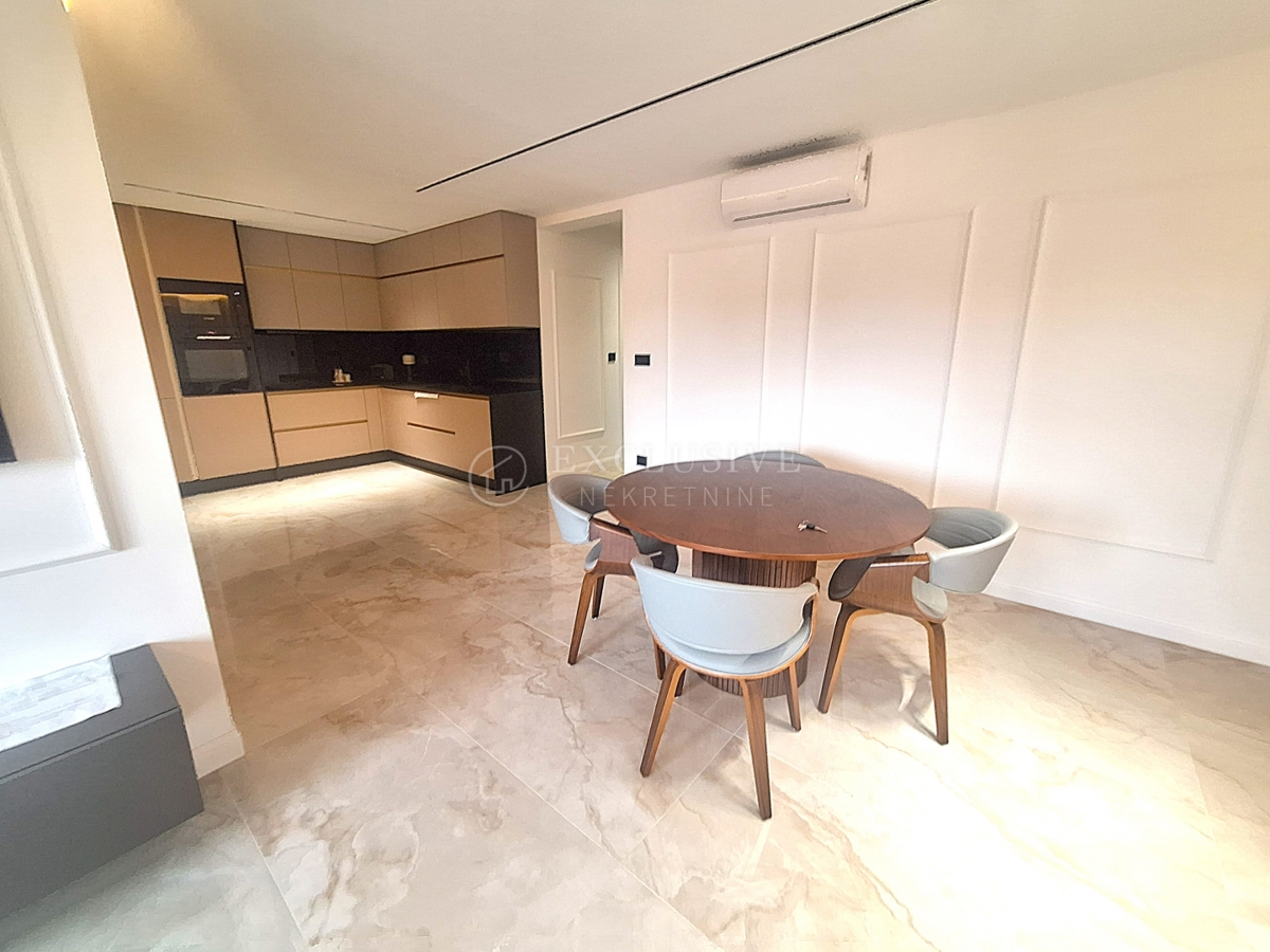 Stanovanje Malinska, Malinska-Dubašnica, 70m2