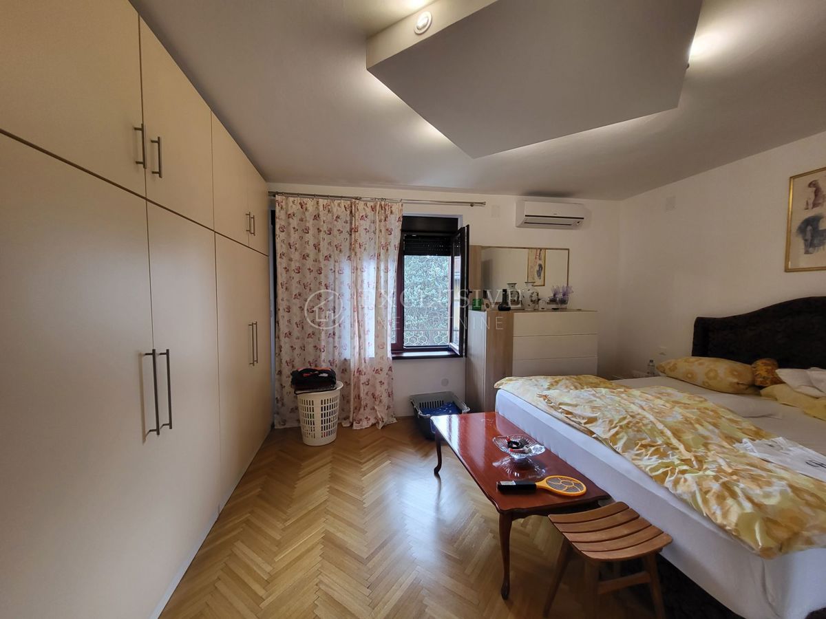 Hiša Lovran, 250m2