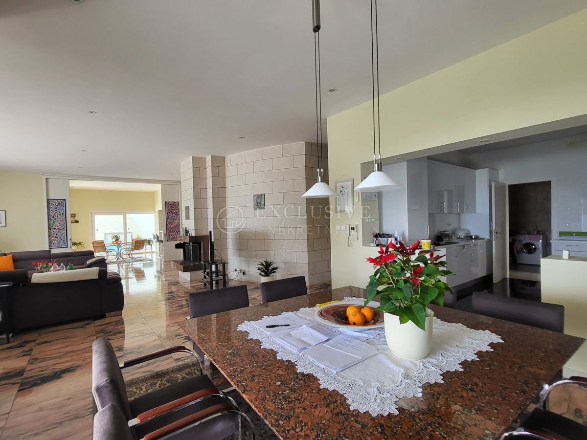 Hiša Ičići, Opatija - Okolica, 500m2