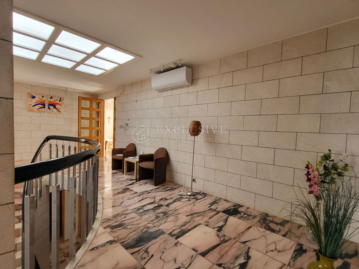 Hiša Ičići, Opatija - Okolica, 500m2