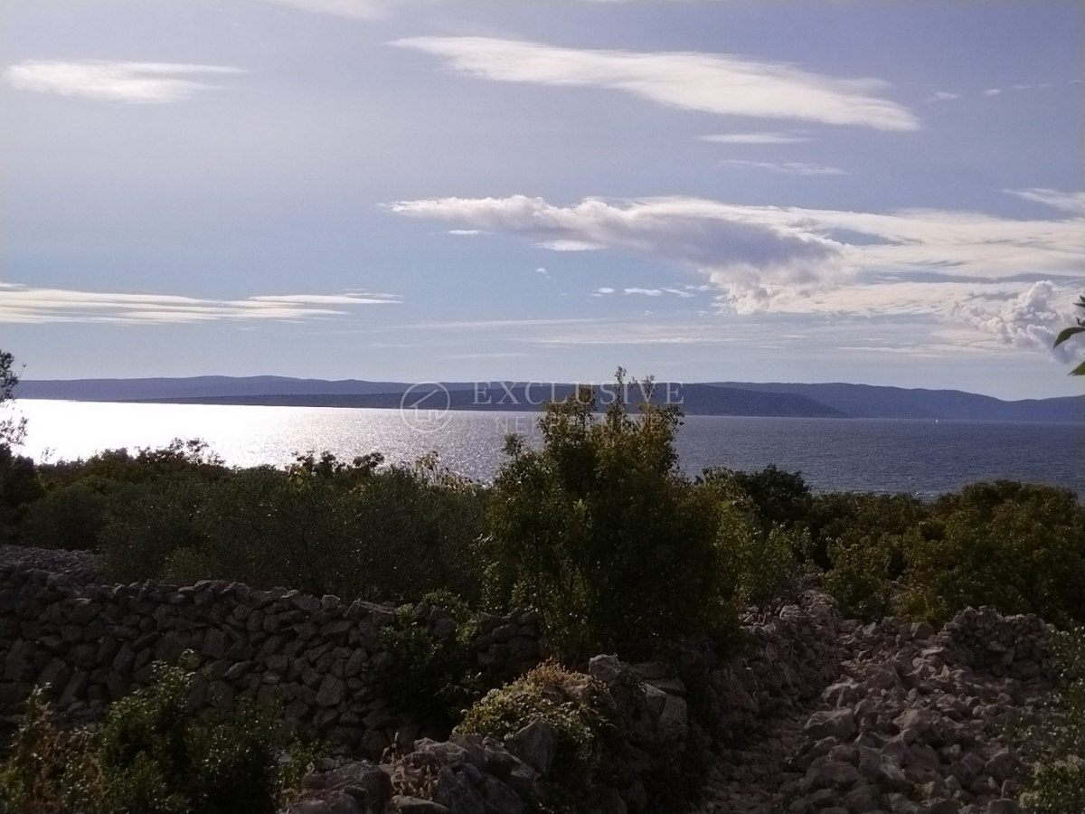 Zemljišče Punat, 2.989m2