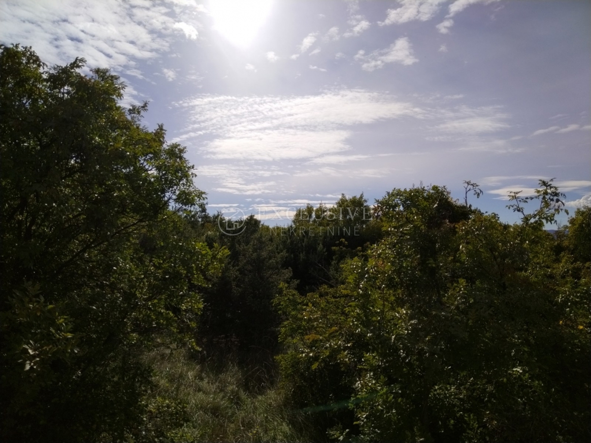 Zemljišče Punat, 2.989m2