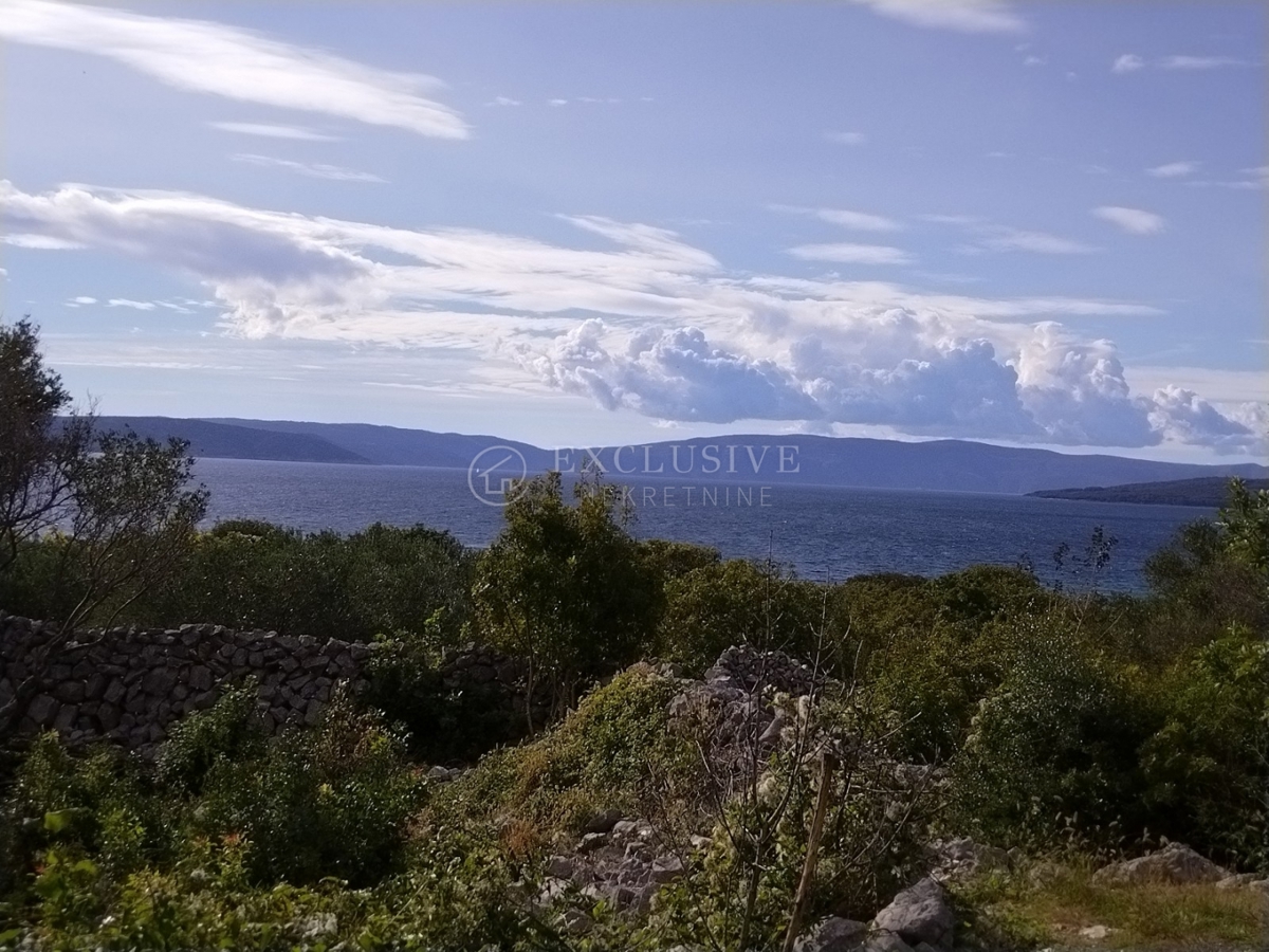 Zemljišče Punat, 2.989m2