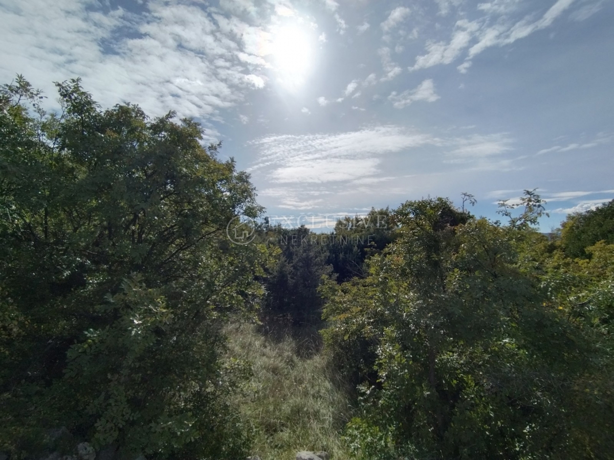 Zemljišče Punat, 2.989m2