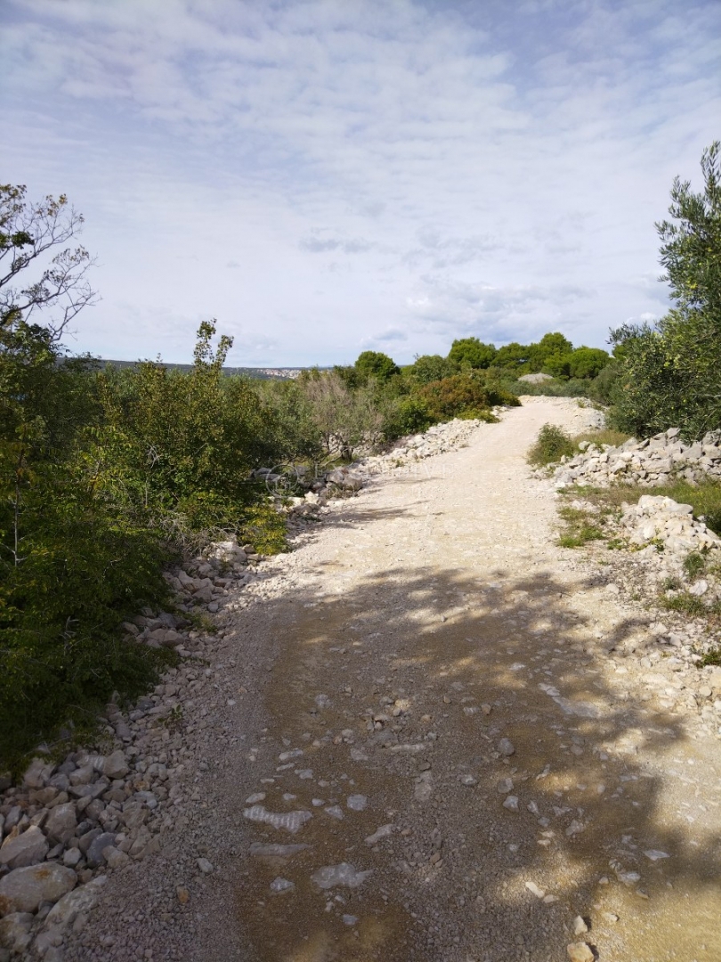 Zemljišče Punat, 2.989m2