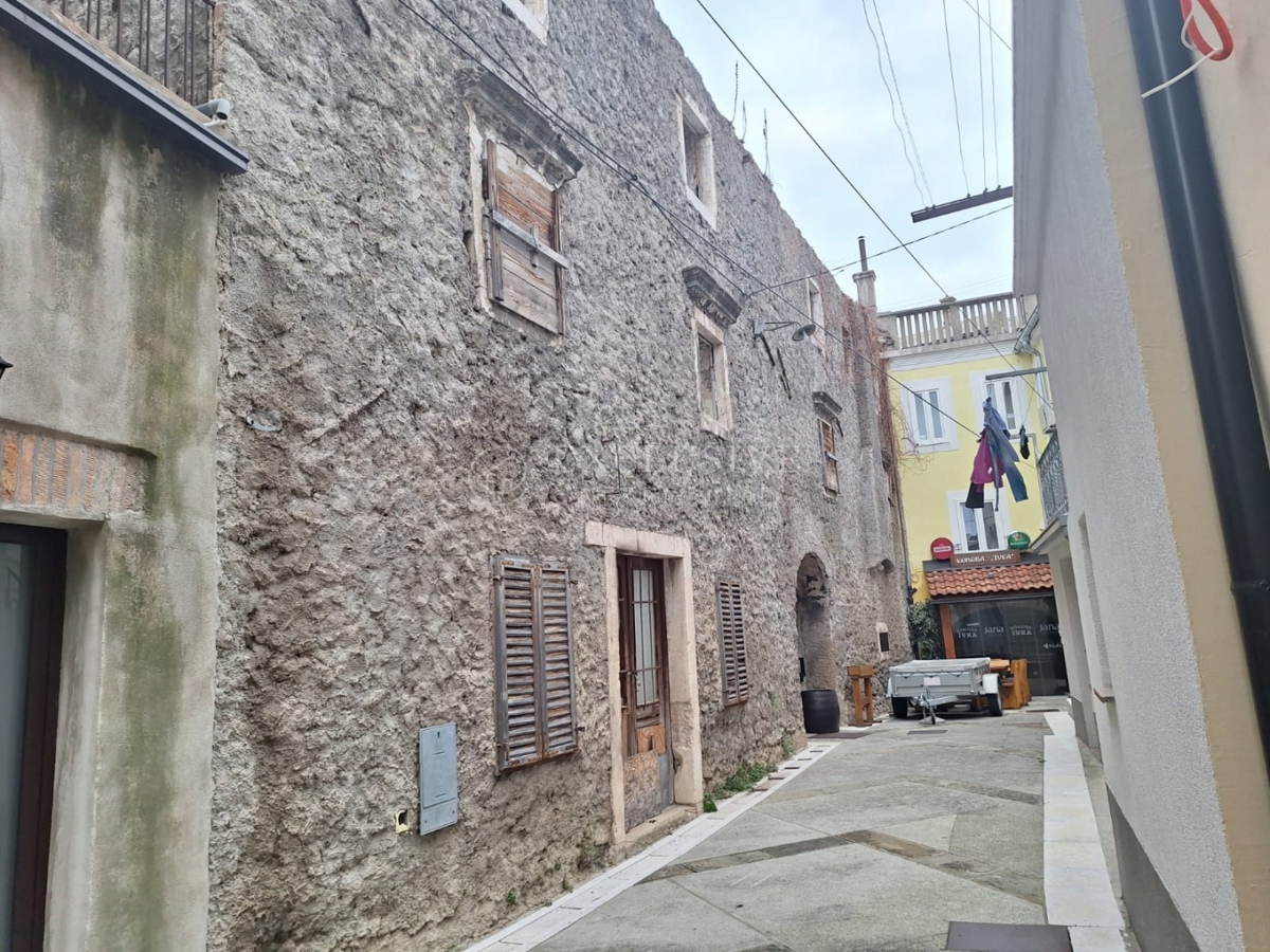 Hiša Senj, 450m2