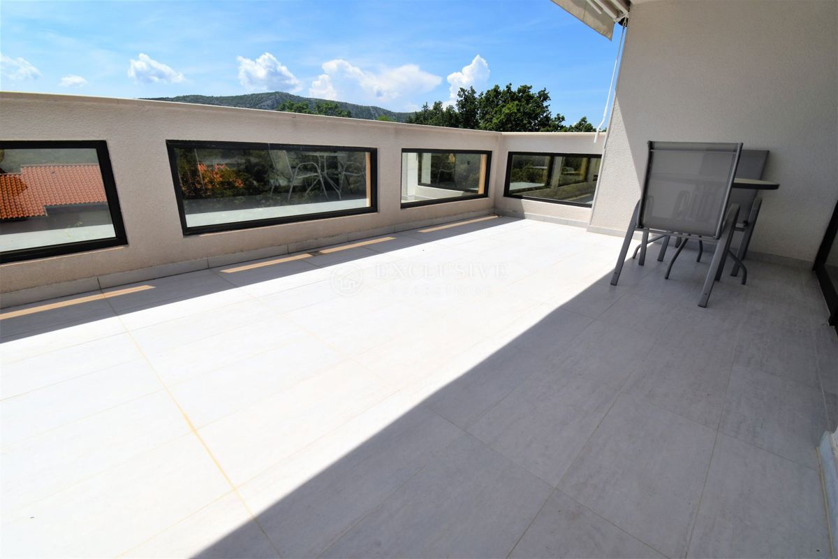 Hiša Crikvenica, 390m2