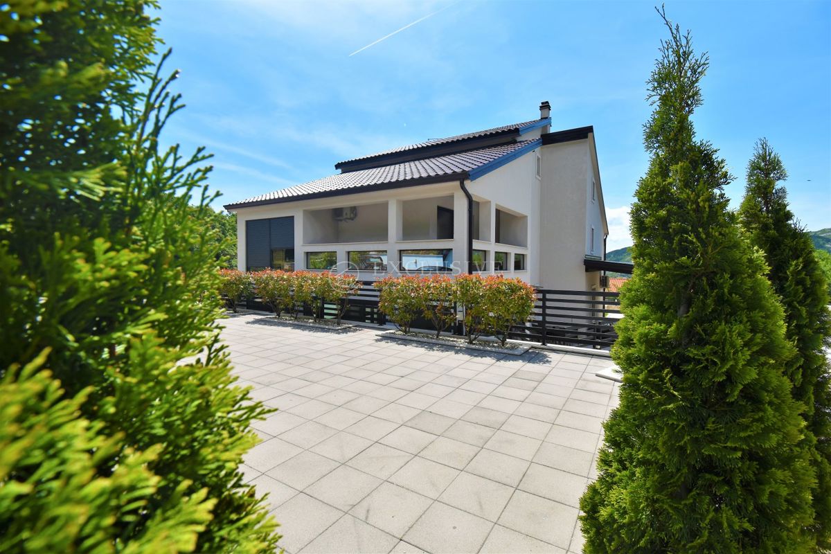 Hiša Crikvenica, 390m2