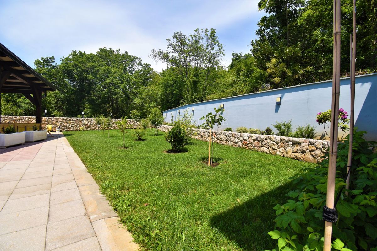 Hiša Crikvenica, 390m2