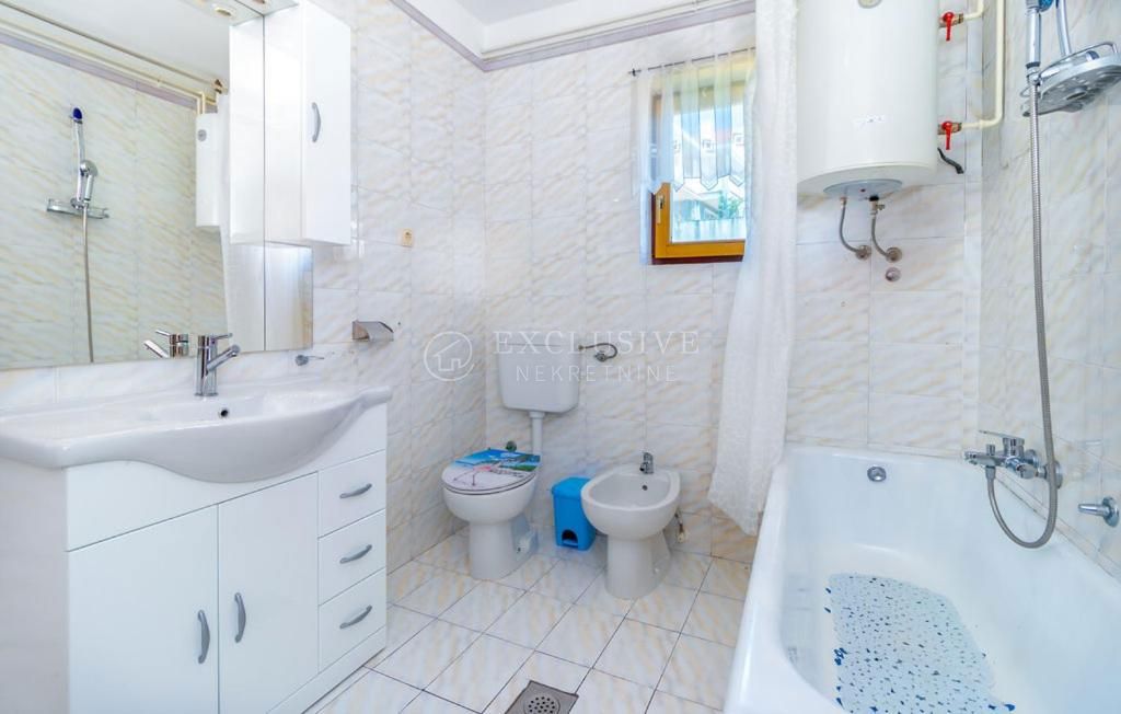 Stanovanje, 2 kat, Crikvenica, 270m2