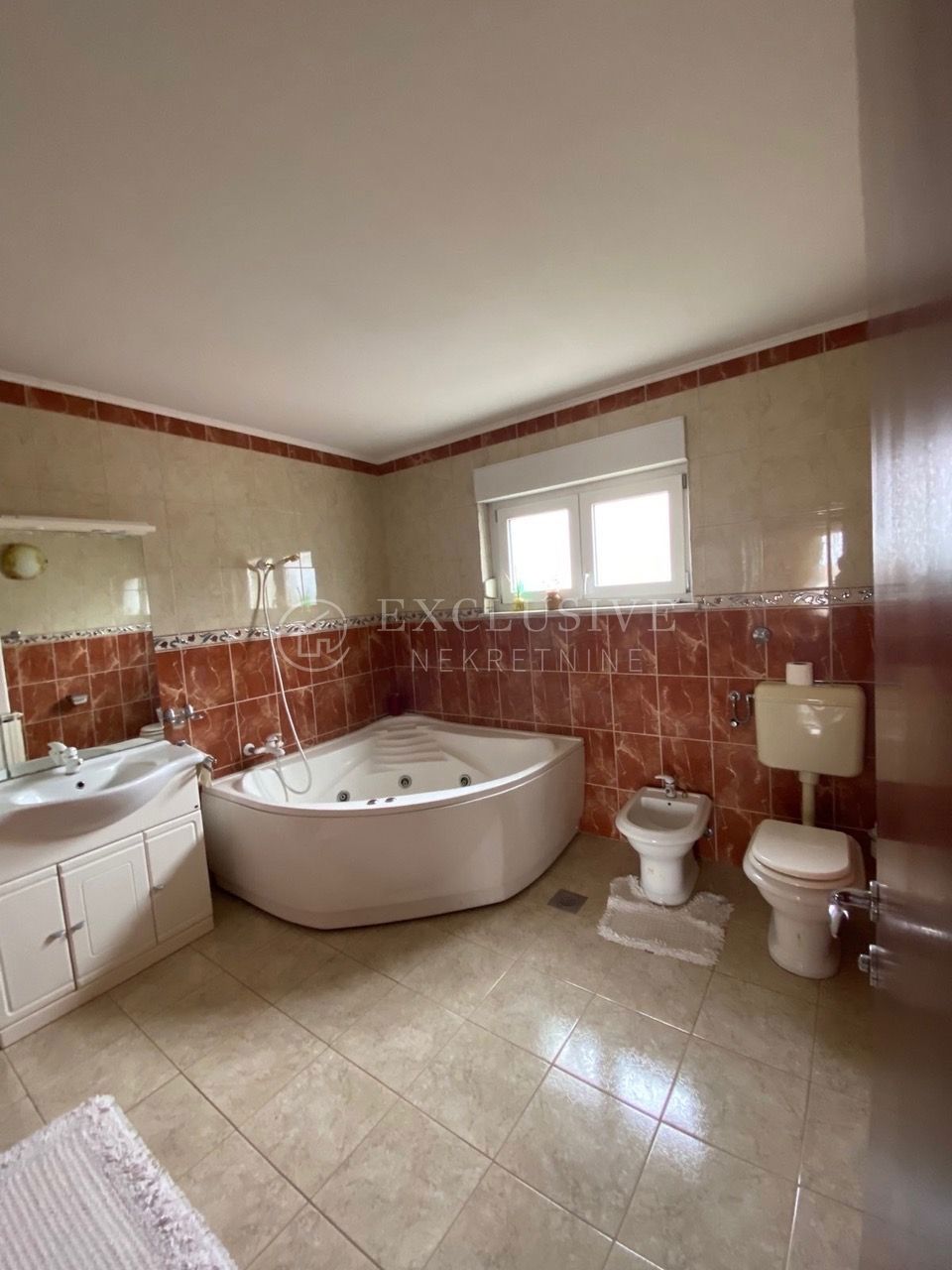 Hiša Malinska, Malinska-Dubašnica, 430m2