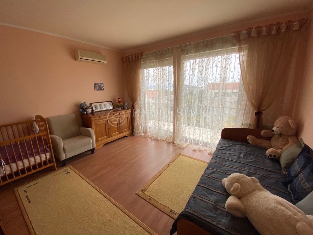 Hiša Malinska, Malinska-Dubašnica, 430m2