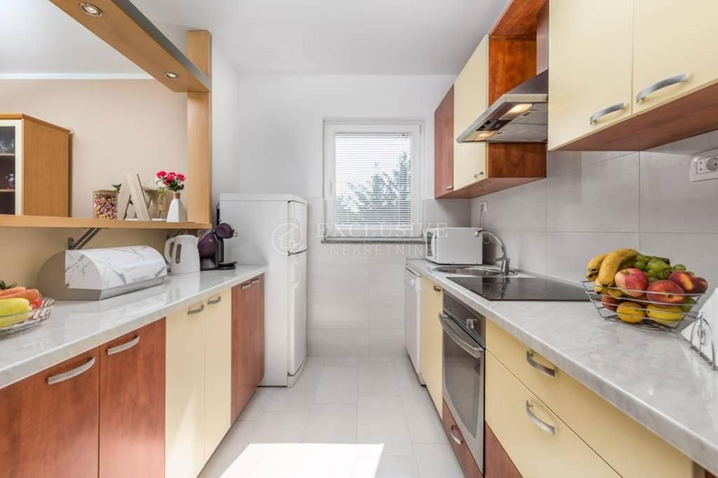 Stanovanje Pobri, Opatija - Okolica, 70m2