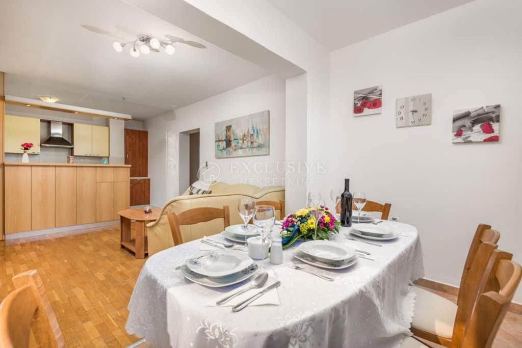 Stanovanje Pobri, Opatija - Okolica, 70m2