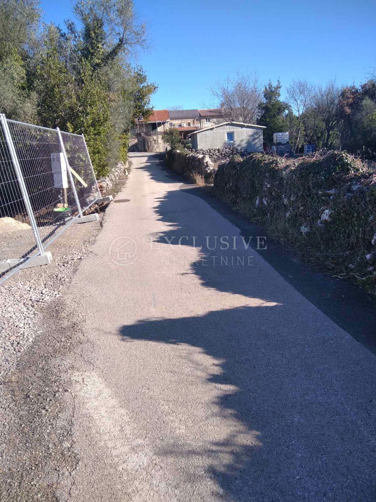 Zemljišče Krk, 1.356m2