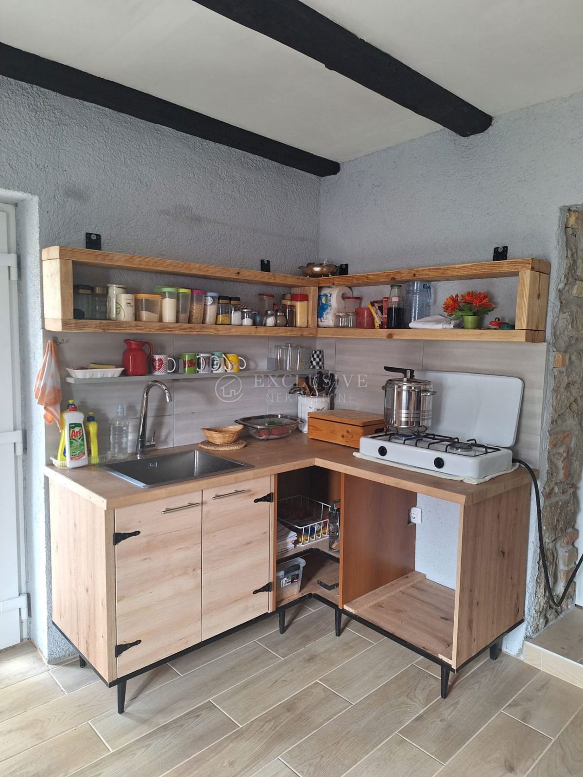 Hiša Jablan, Vrbovsko, 150m2