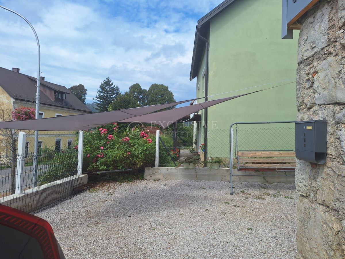 Hiša Jablan, Vrbovsko, 150m2
