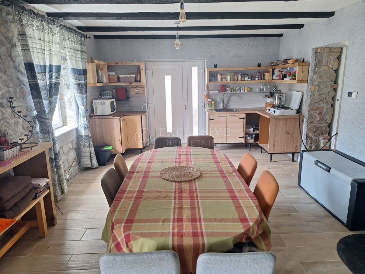 Hiša Jablan, Vrbovsko, 150m2