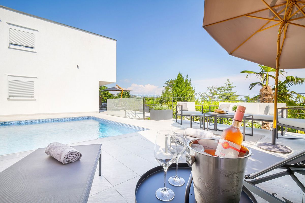Hiša Opatija - Centar, Opatija, 350m2