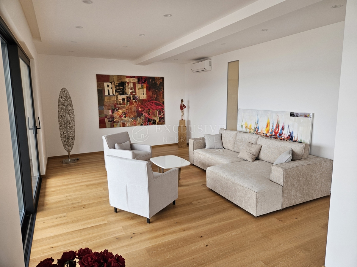 Stanovanje Opatija - Centar, Opatija, Ne, 127m2