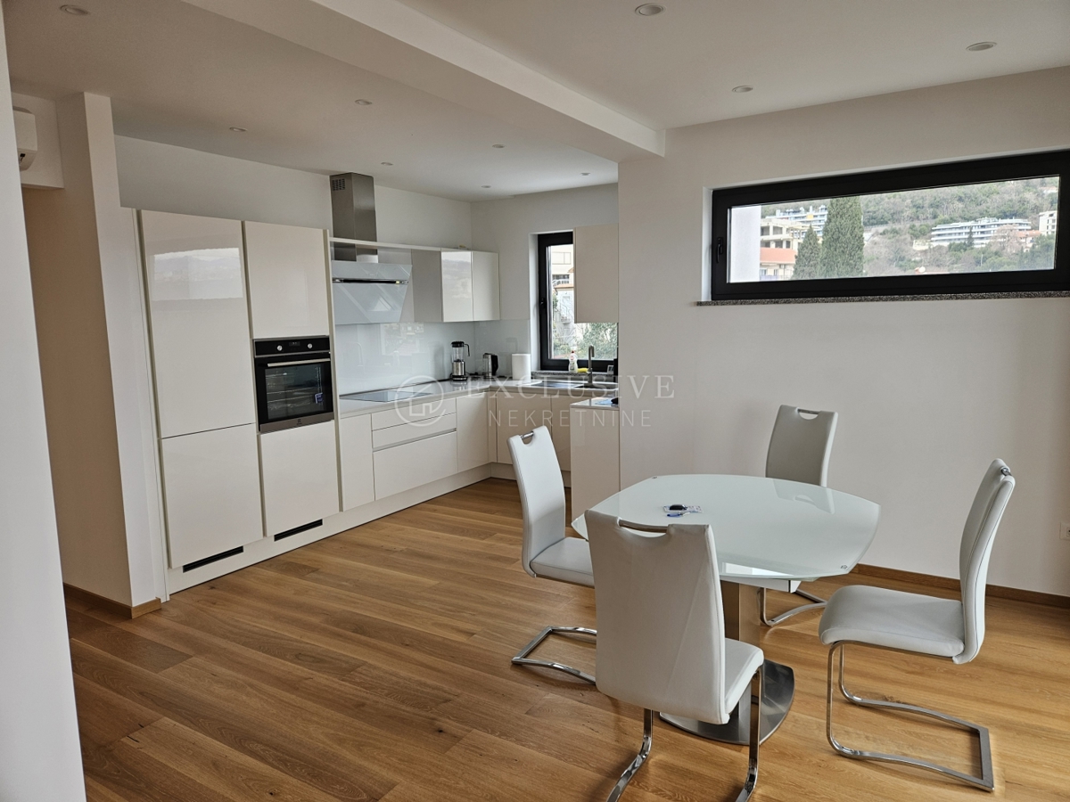 Stanovanje Opatija - Centar, Opatija, Ne, 127m2