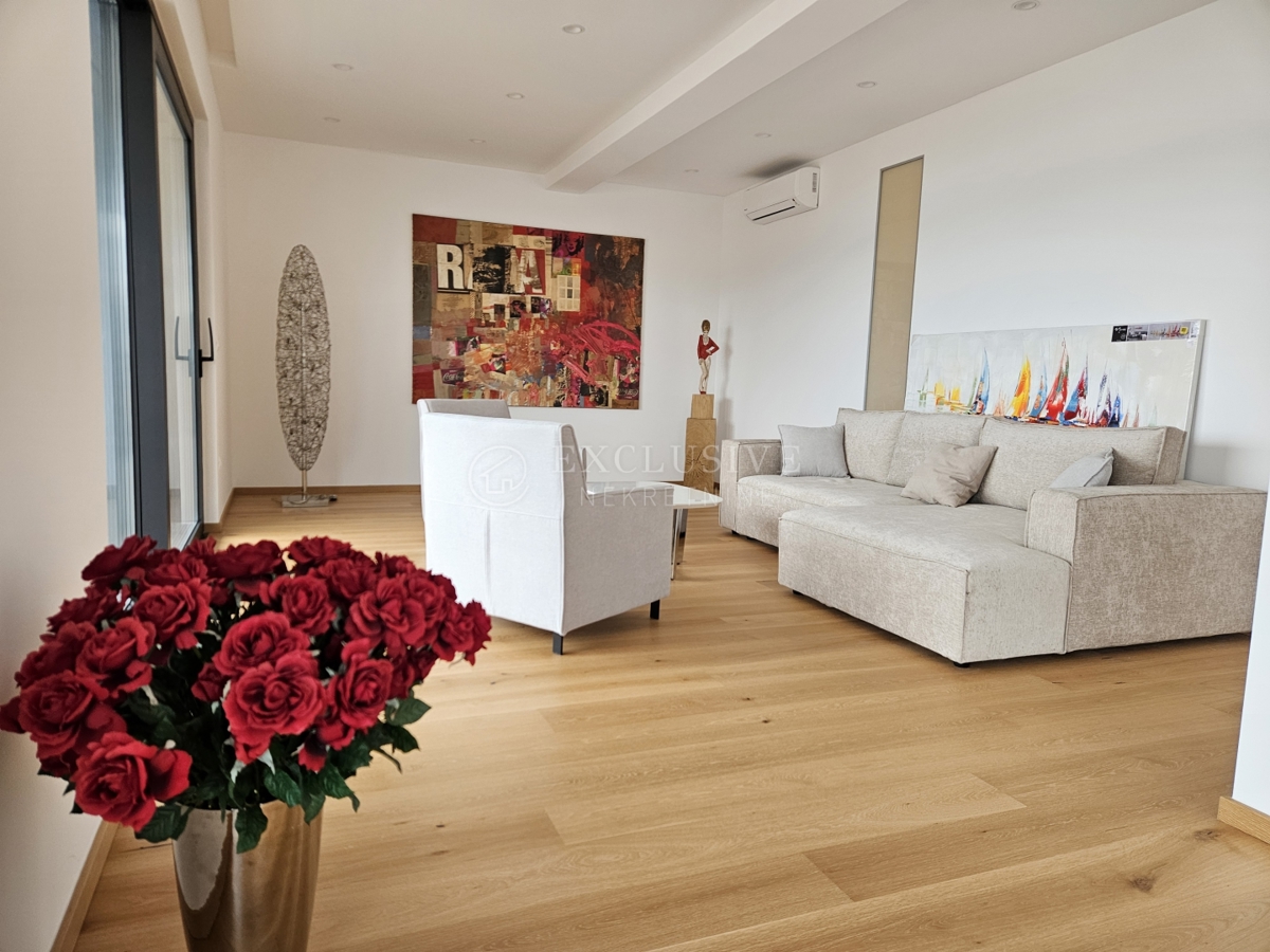 Stanovanje Opatija - Centar, Opatija, Ne, 127m2