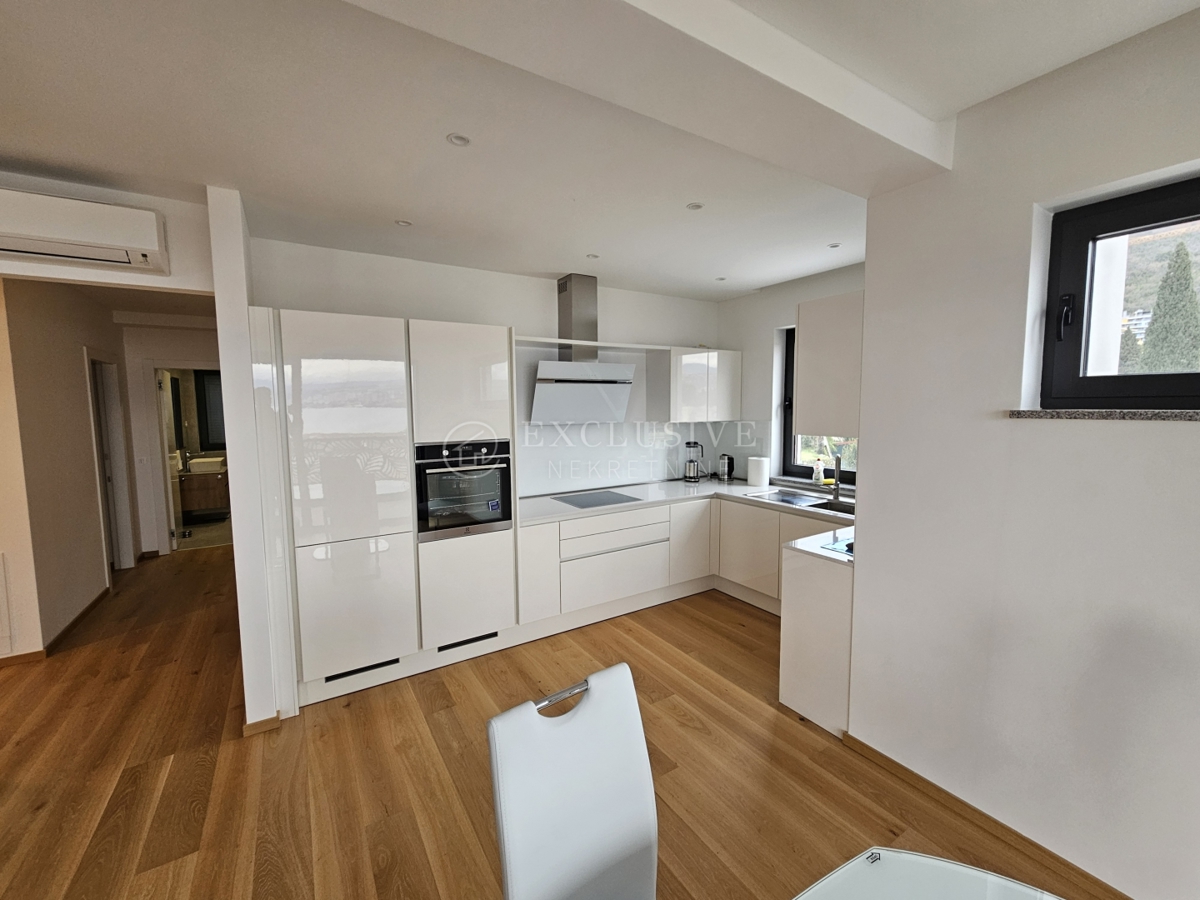 Stanovanje Opatija - Centar, Opatija, Ne, 127m2