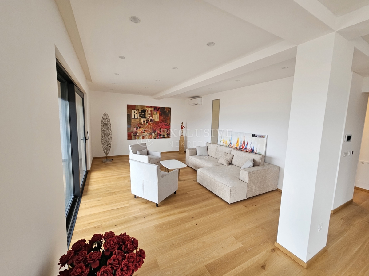 Stanovanje Opatija - Centar, Opatija, Ne, 127m2