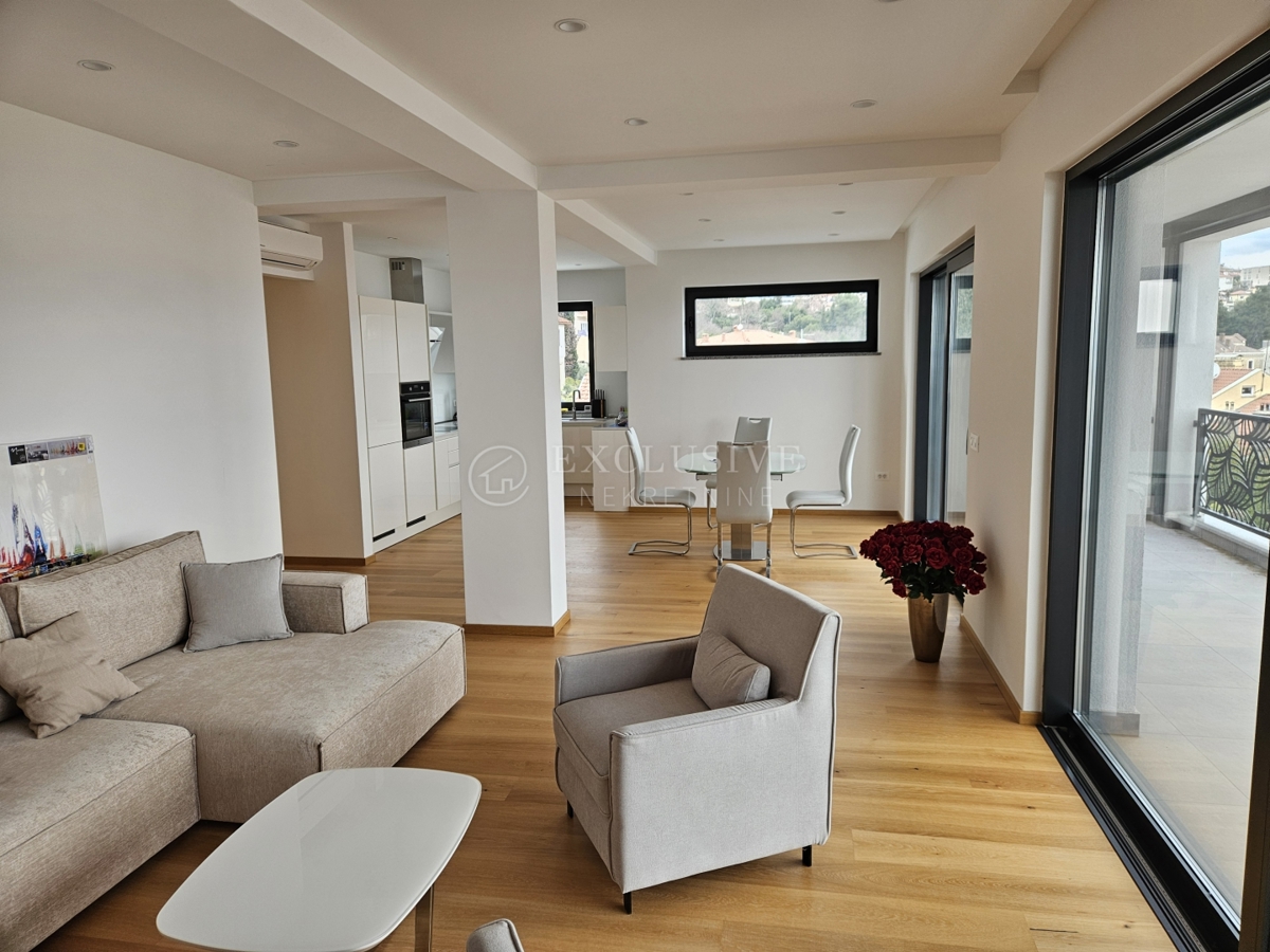 Stanovanje Opatija - Centar, Opatija, Ne, 127m2