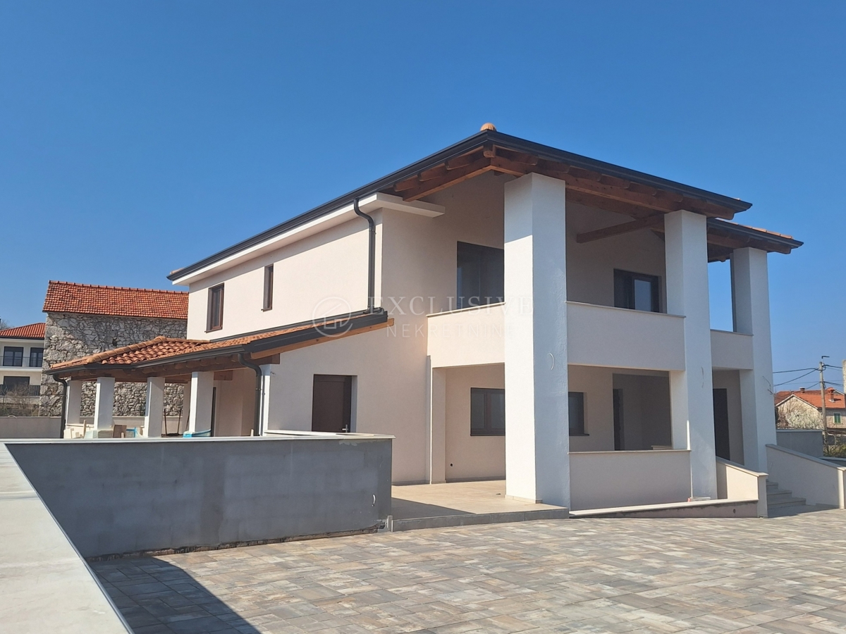 Hiša Dobrinj, 250m2