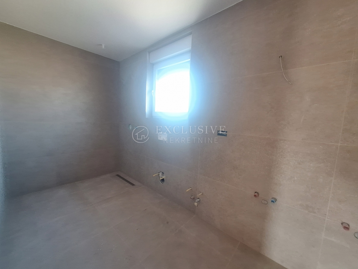 Hiša Dobrinj, 250m2