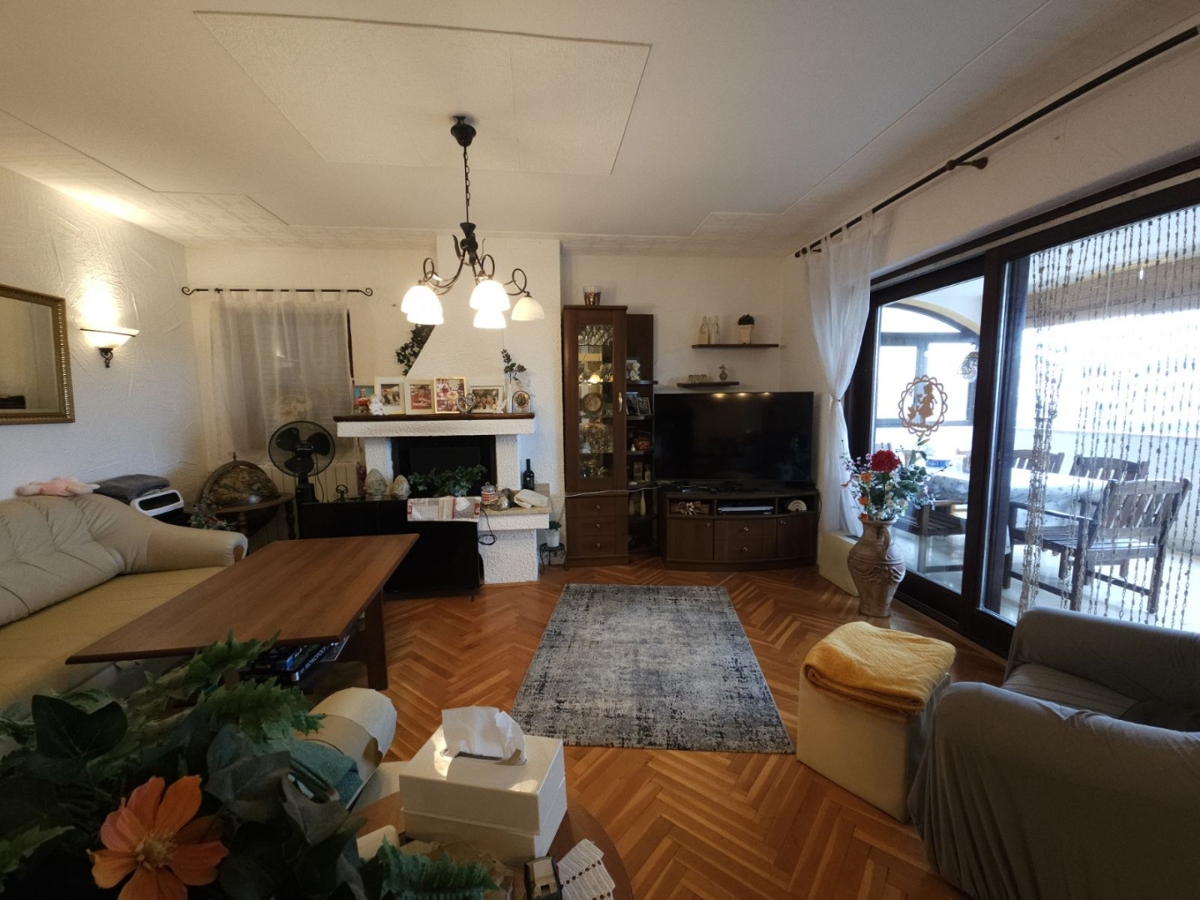 Vrsar - 120 m2 - visoko pritličje