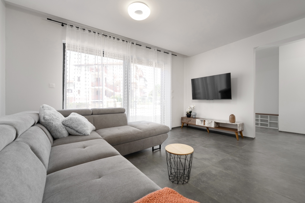 Funtana novogradnja - Apartma v pritličju 500 m od plaže