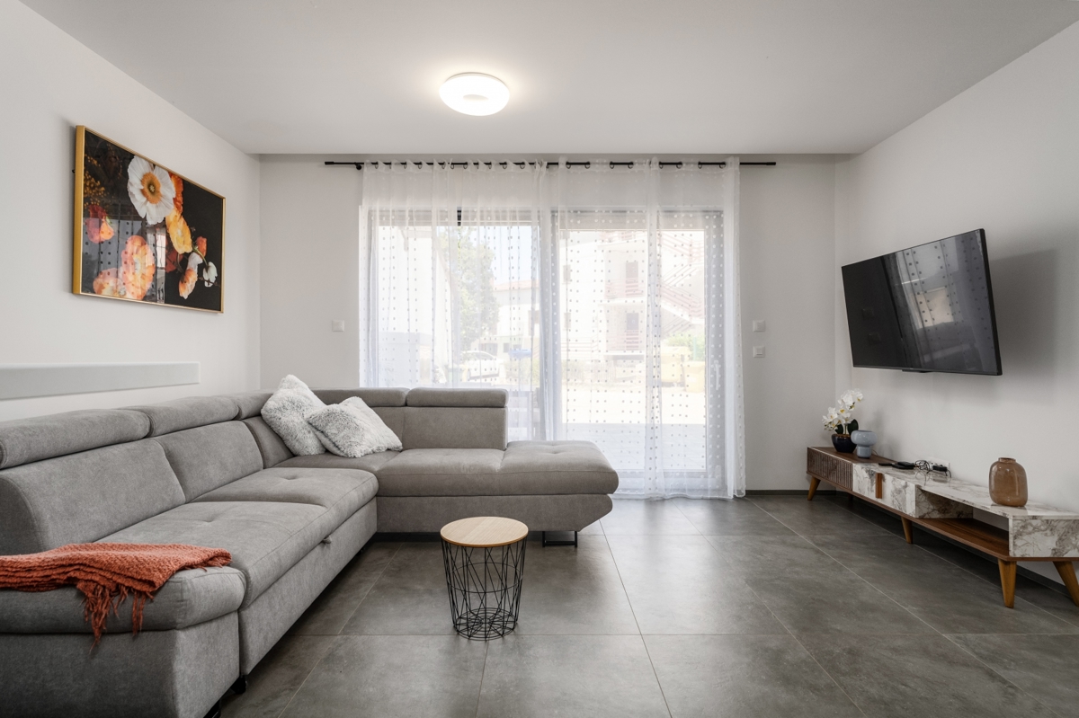 Funtana novogradnja - Apartma v pritličju 500 m od plaže