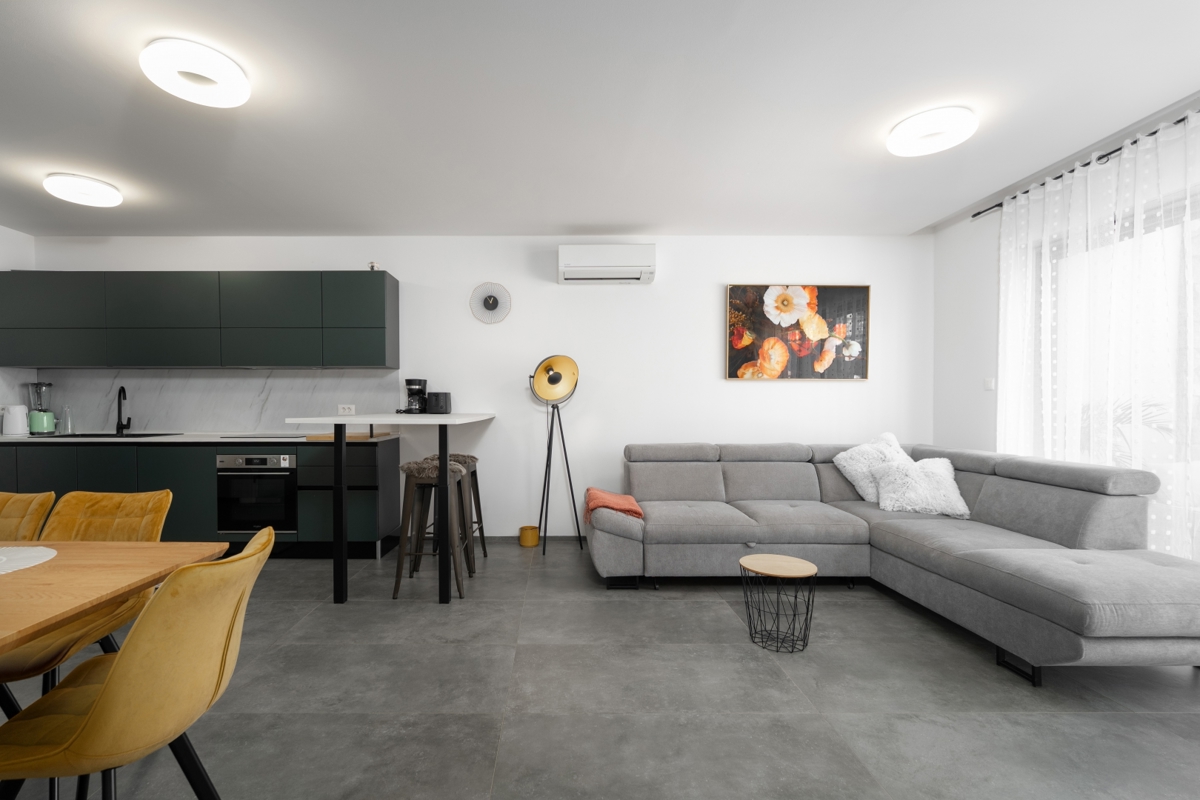 Funtana novogradnja - Apartma v pritličju 500 m od plaže