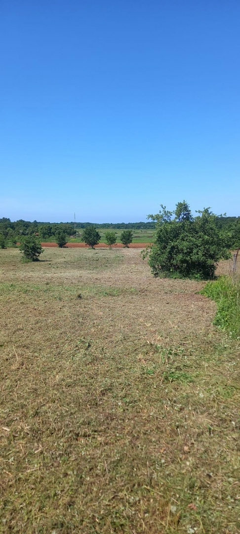 Poreč - investicijsko zemljišče 8.600 m2