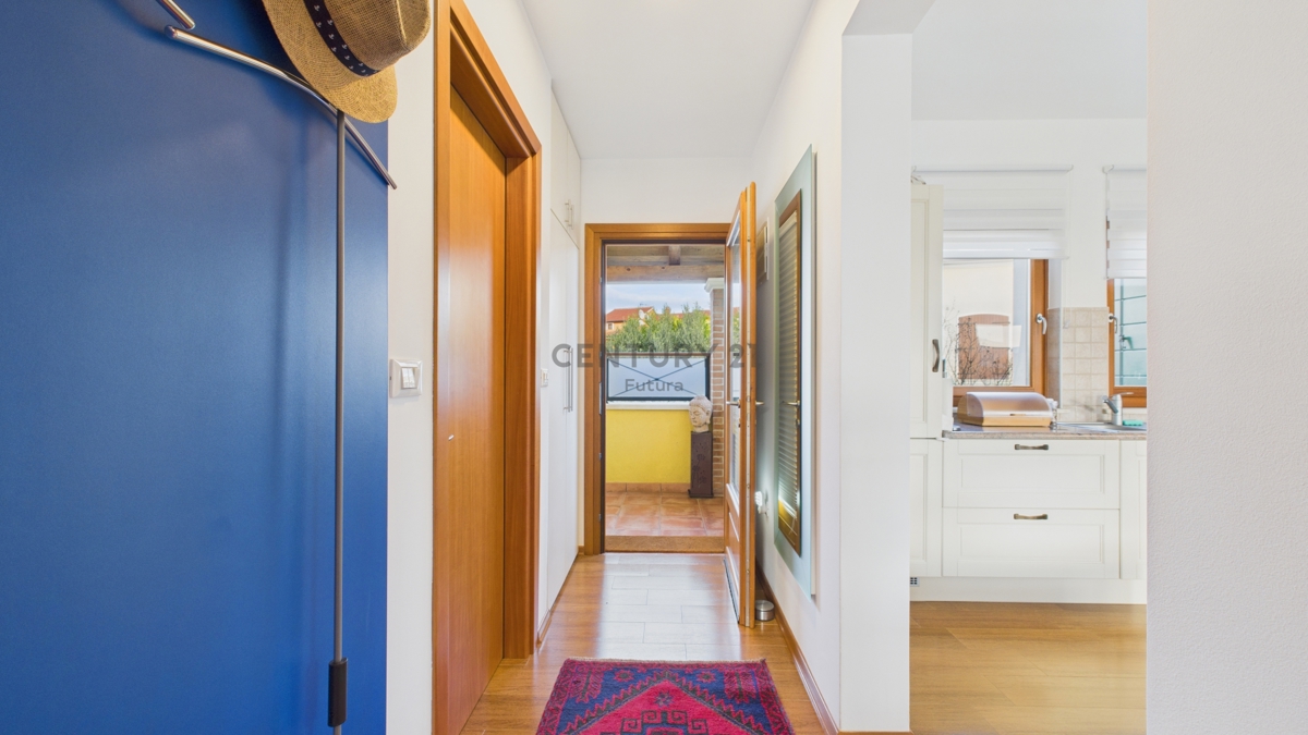 Vabriga - prostorno stanovanje 113 m2, 1. nadstropje