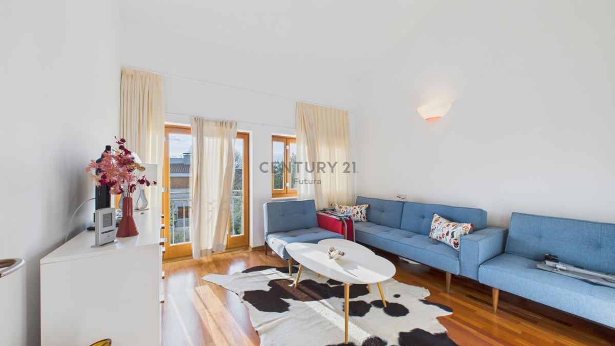 Vabriga - prostorno stanovanje 113 m2, 1. nadstropje