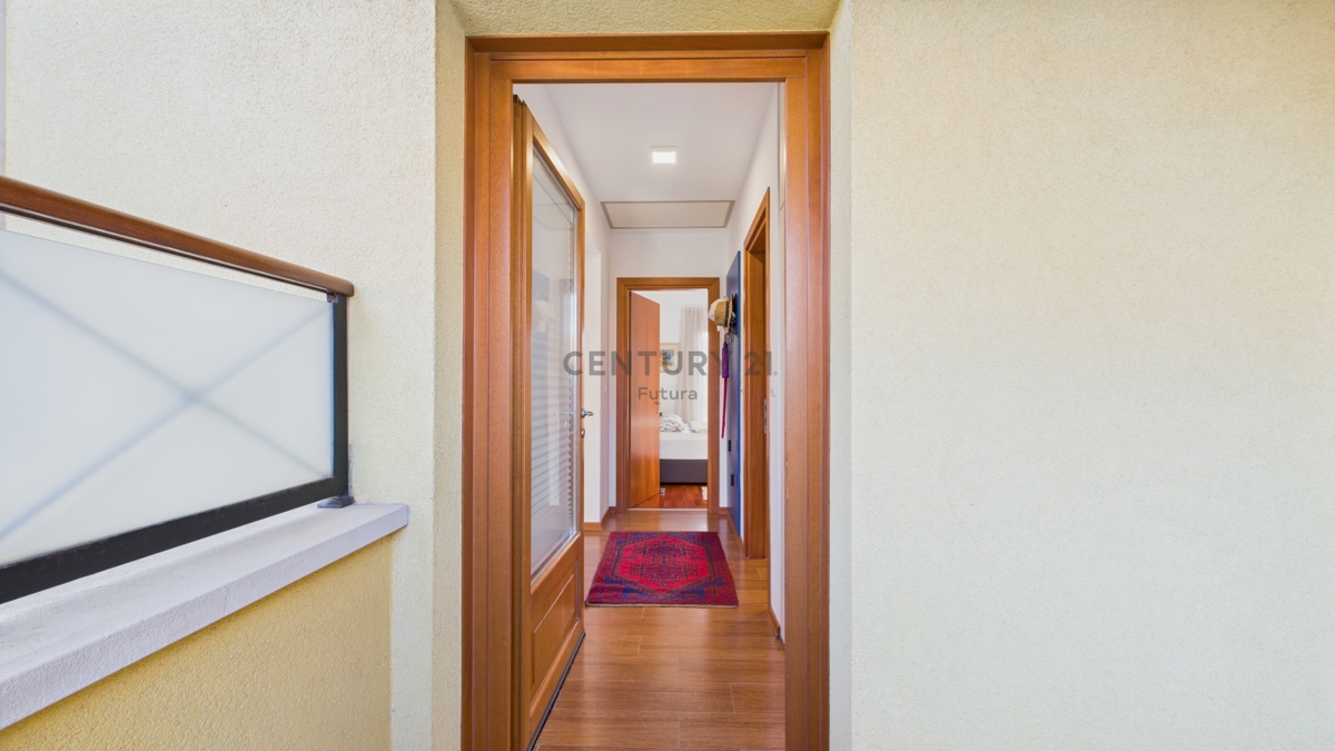 Vabriga - prostorno stanovanje 113 m2, 1. nadstropje