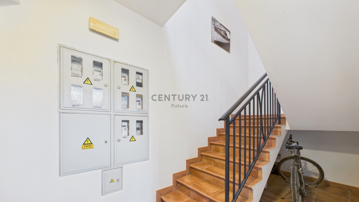 Vabriga - prostorno stanovanje 113 m2, 1. nadstropje