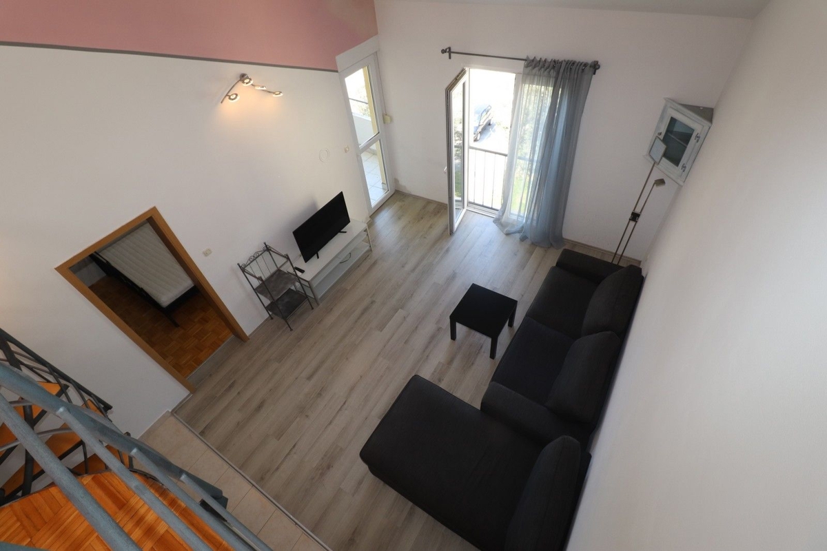 UMAG - ODLIČNA LOKACIJA! Stanovanje v 3. nadstropju, 200 m od morja in centra mesta