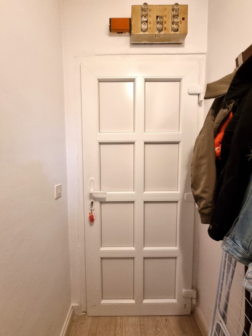 ČERVAR-PORAT! Stanovanje v 1. nadstropju, popolnoma prenovljeno, 1. vrsta do morja