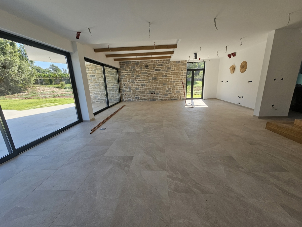 Moderna hiša v Istri blizu Poreča - idealna za družino ali počitnice!