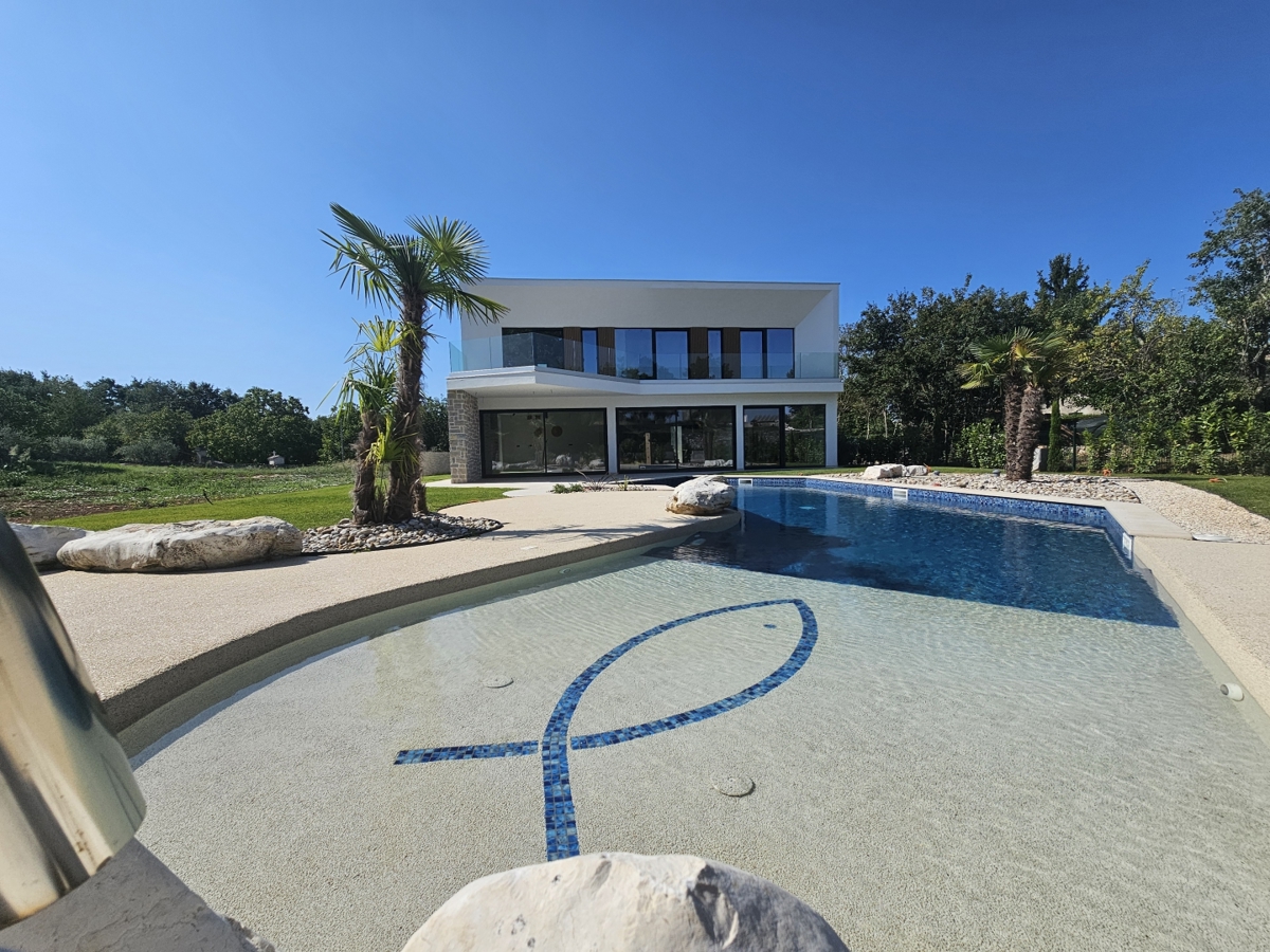 Moderna hiša v Istri blizu Poreča - idealna za družino ali počitnice!