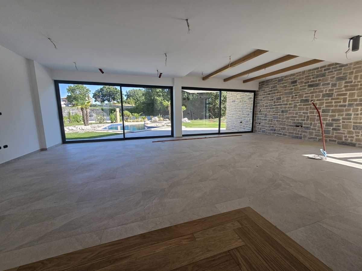 Moderna hiša v Istri blizu Poreča - idealna za družino ali počitnice!