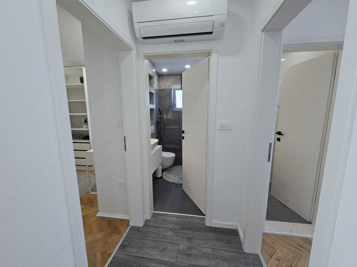 Poreč – Moderno stanovanje 100 m², 800 m od centra in morja