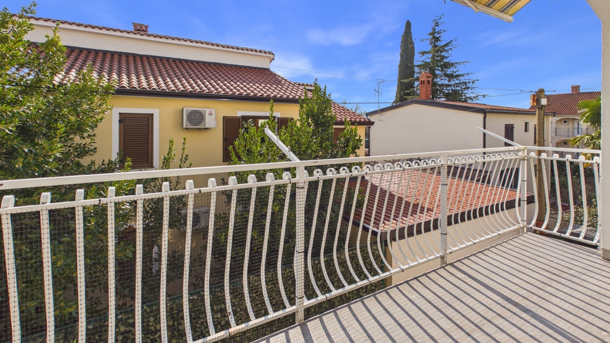 Poreč – Moderno stanovanje 100 m², 800 m od centra in morja