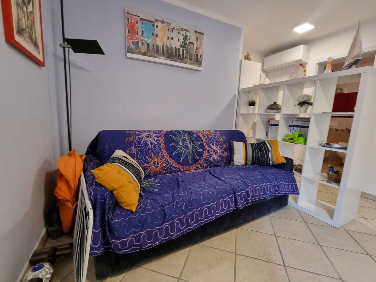 CENTER VRSARA!!! Stanovanje v pritličju z eno spalnico